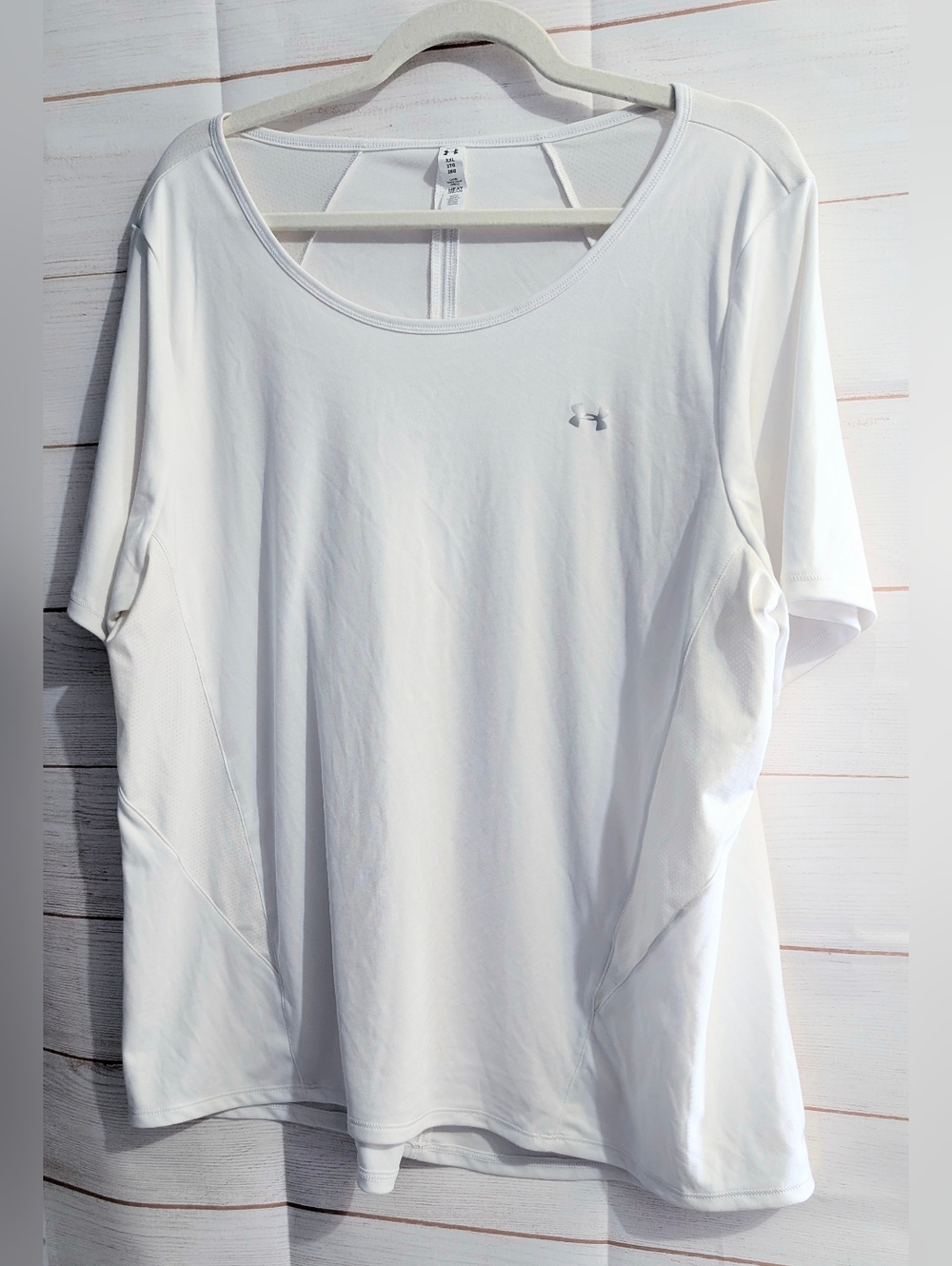 Under Armour White Women's Performance Short Sleeve Tee Size XXL